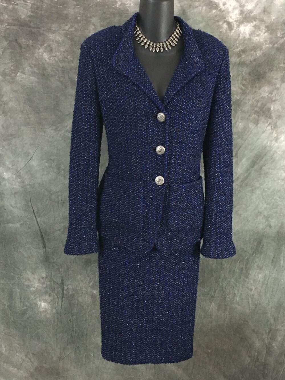 BEAUTIFUL St John knit blue black jacket skirt suit size 6 8